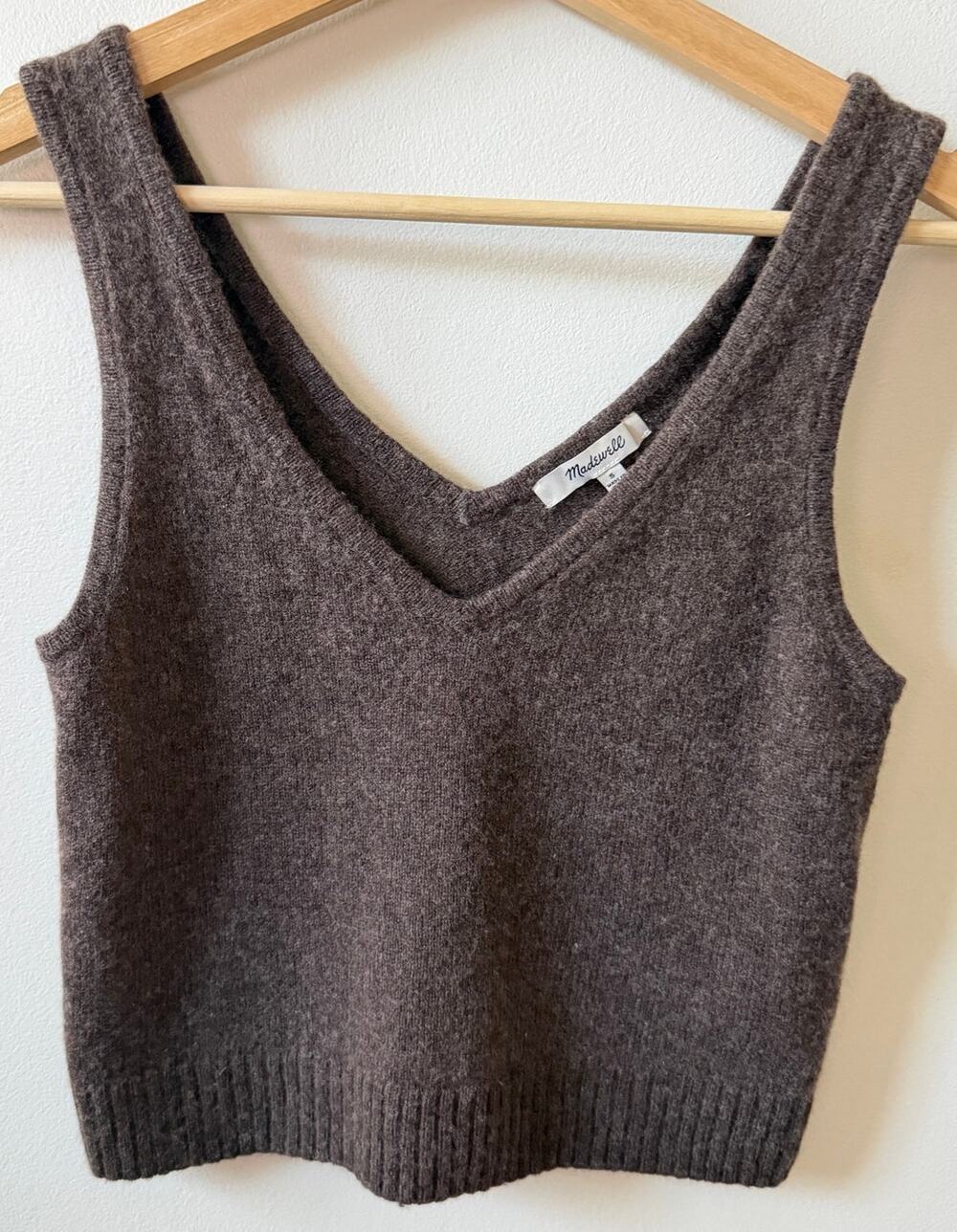 Madewell soft brown v-neck sweater tank women's size small